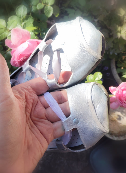 Ballerines argentées Trippen 41 42 en cuir par BoAimeArtFrance©2025
